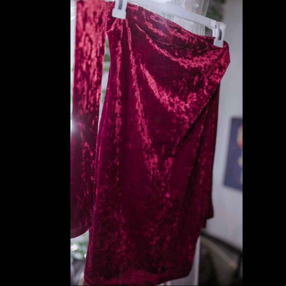 Velvet red dress!